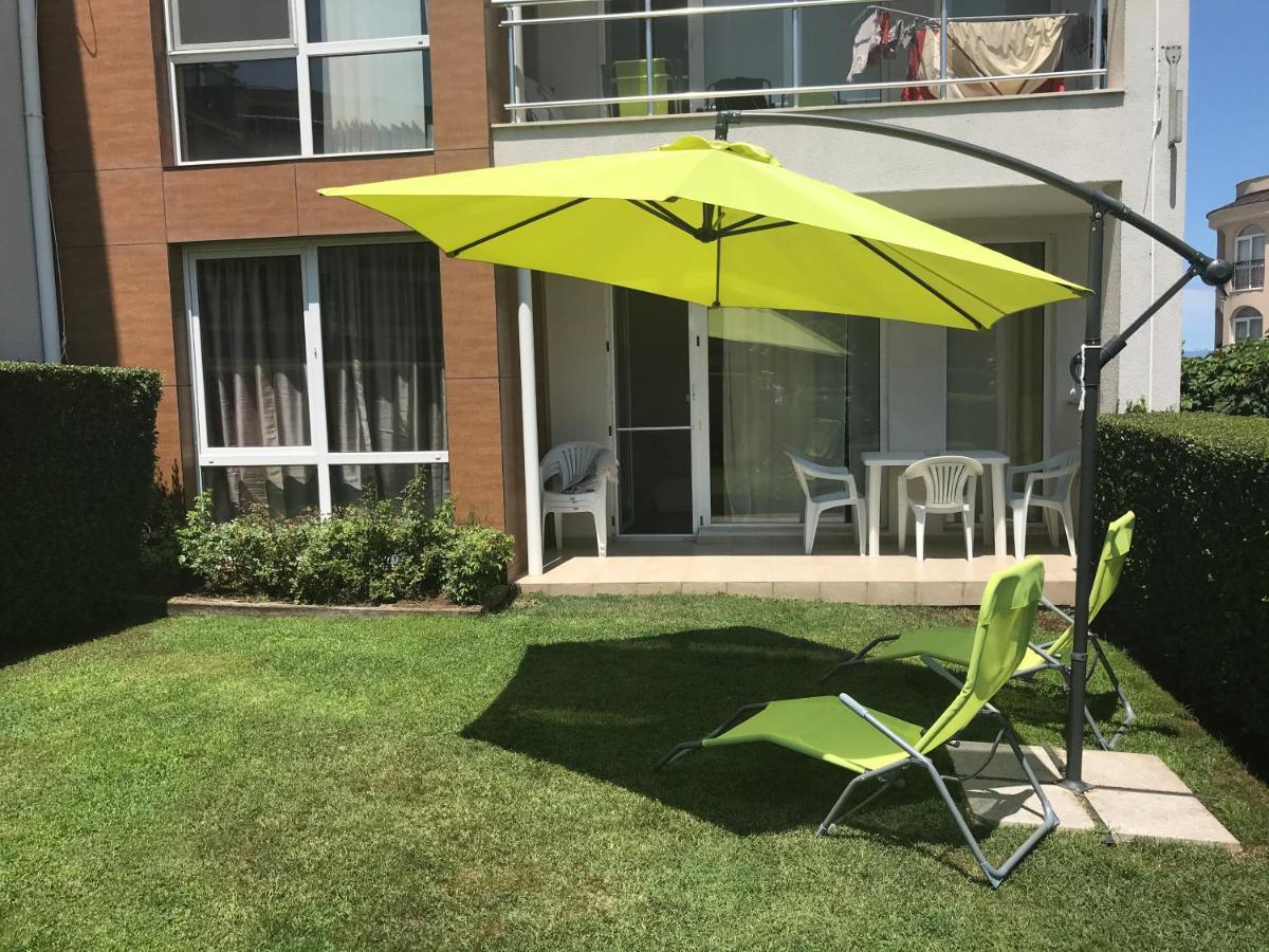 Apartments In Sunny Island Complex Chernomorets Bagian luar foto