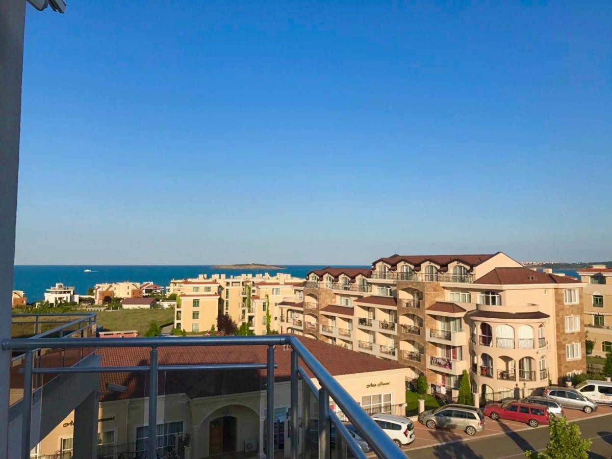 Apartments In Sunny Island Complex Chernomorets Bagian luar foto