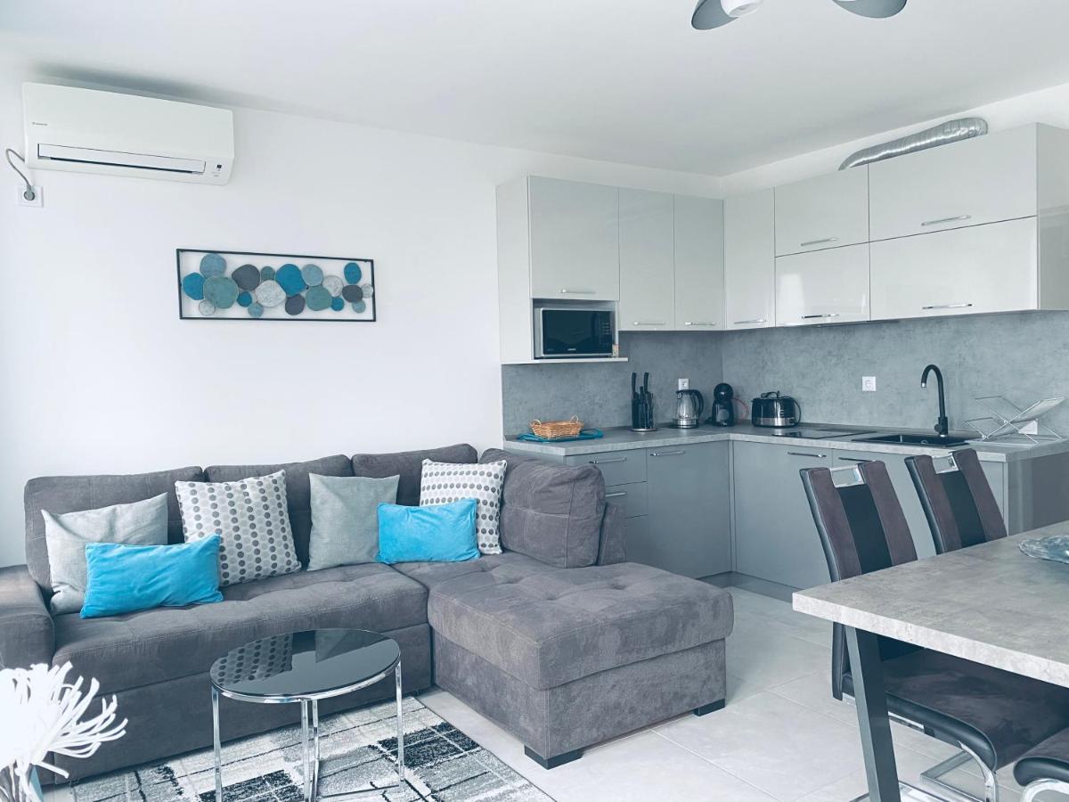 Apartments In Sunny Island Complex Chernomorets Bagian luar foto