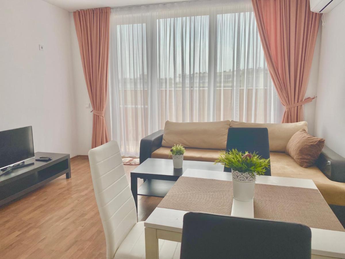 Apartments In Sunny Island Complex Chernomorets Bagian luar foto