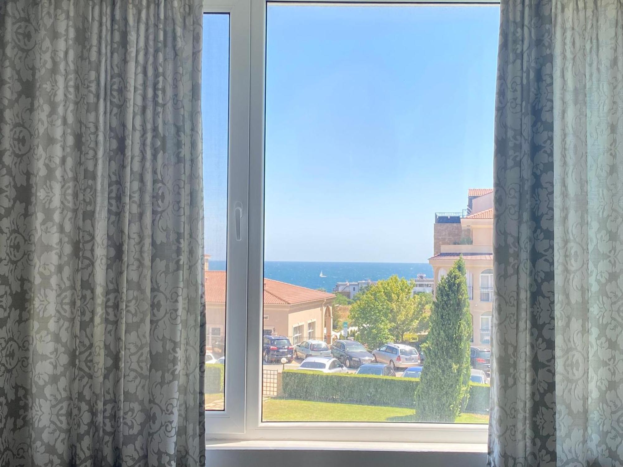 Apartments In Sunny Island Complex Chernomorets Bagian luar foto